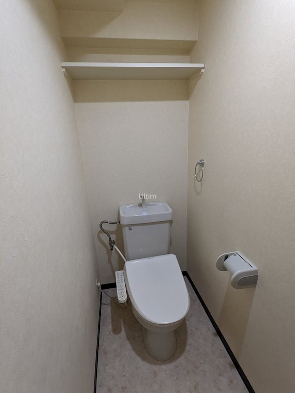 トイレ　別部屋のお写真です。ご参考までに！