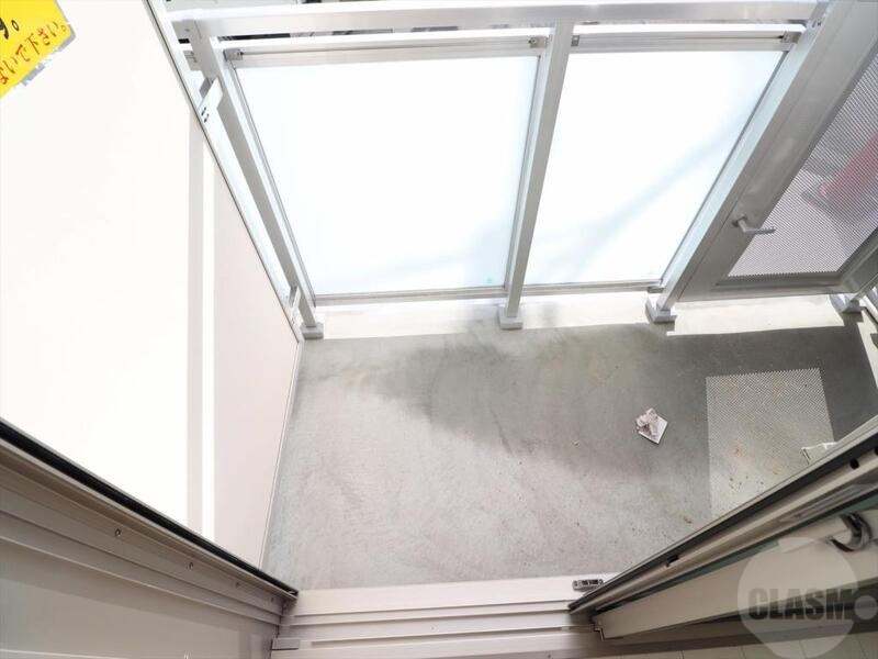 バルコニー　明るいバルコニーです