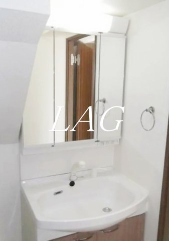 洗面設備　独立洗面台です。