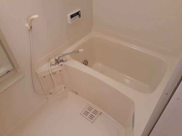 バス・シャワールーム　ゆったり過ごせるお風呂です