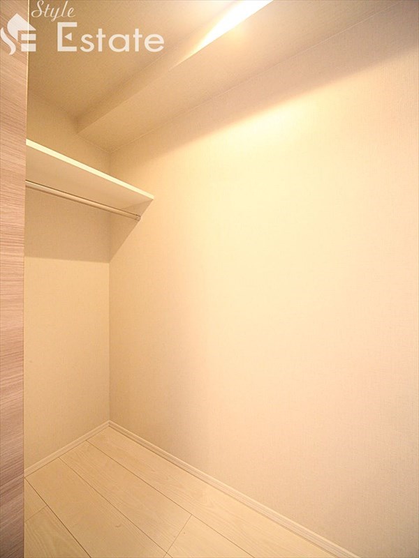 収納　ウォークインクローゼット