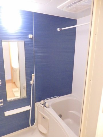 バス・シャワールーム　きれいなお風呂です