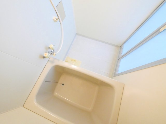 バス・シャワールーム　ゆったり過ごせるお風呂です