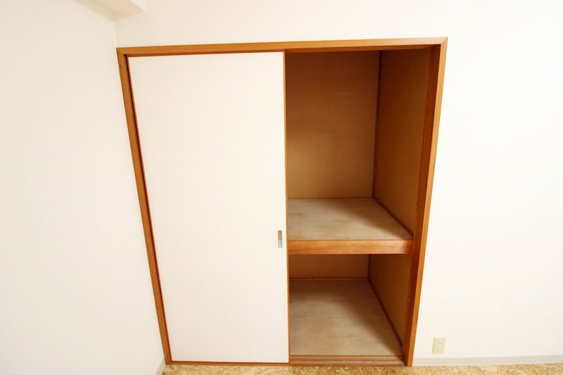 収納　収納スペース