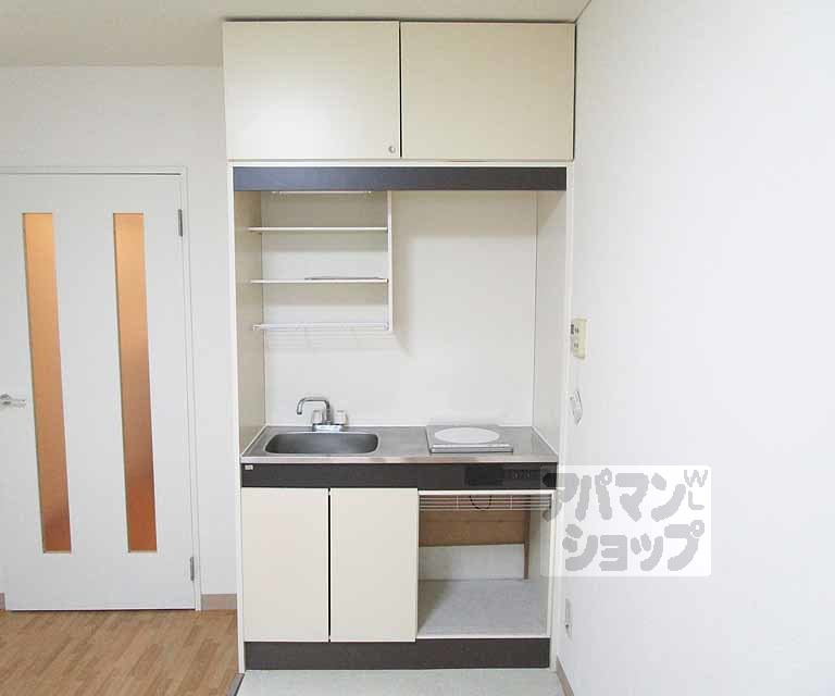 キッチン　１２１号室の写真です。