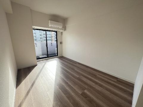 居室・リビング　室内