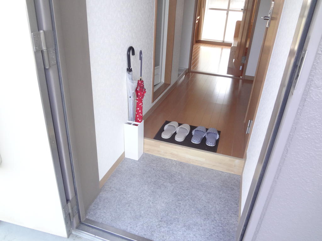 愛知環状鉄道 瀬戸口駅 徒歩5分 4階建 築34年の玄関写真