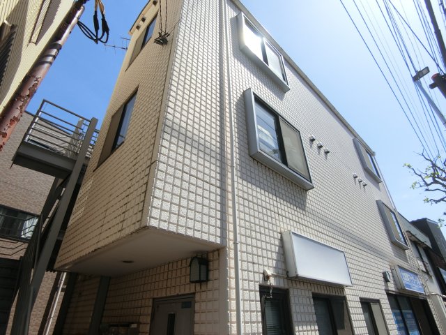 建物外観　1994年完成S造マンション♪