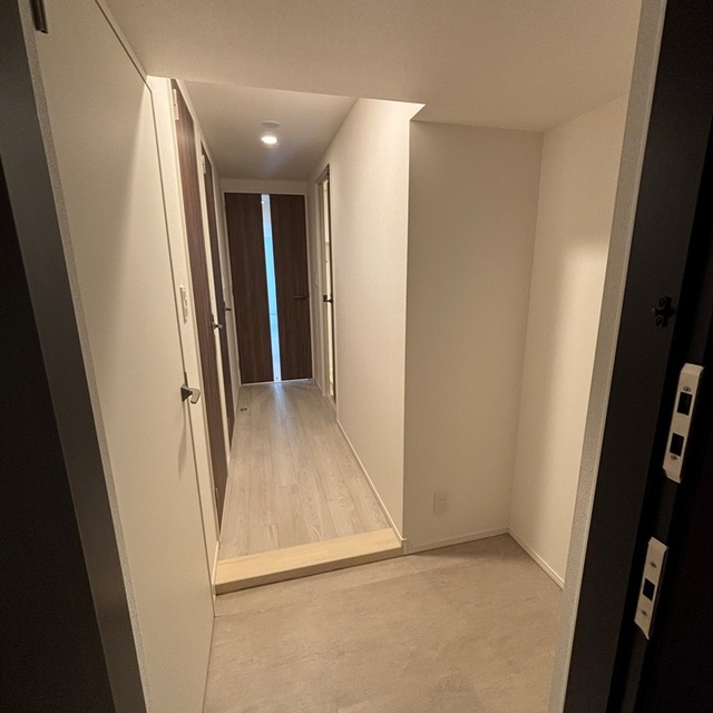 玄関　※写真は同タイプ住戸です。