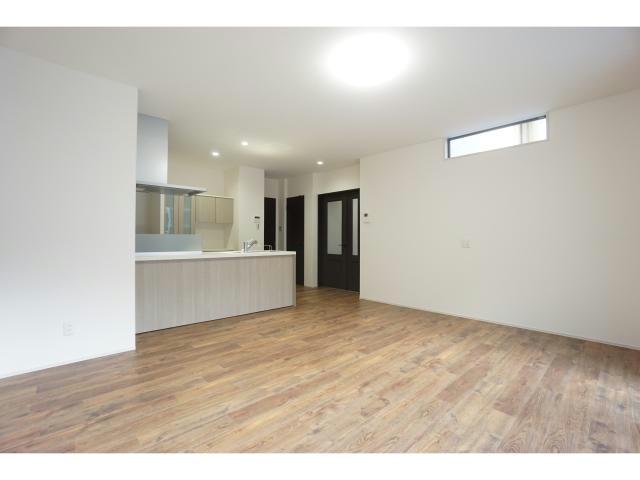 居室・リビング　リビング嬉しい床暖房付き！