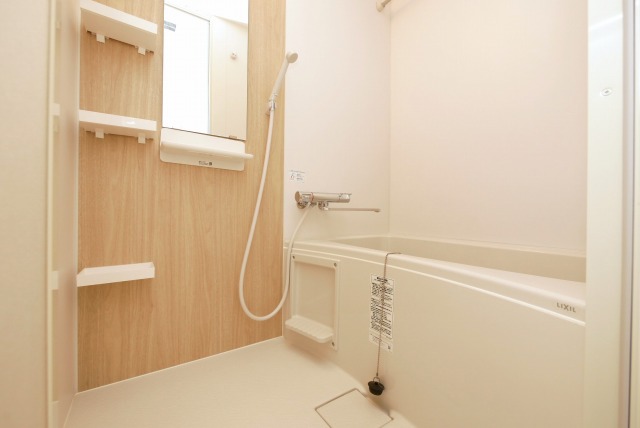 バス・シャワールーム　お風呂で日々の疲れを落としましょう