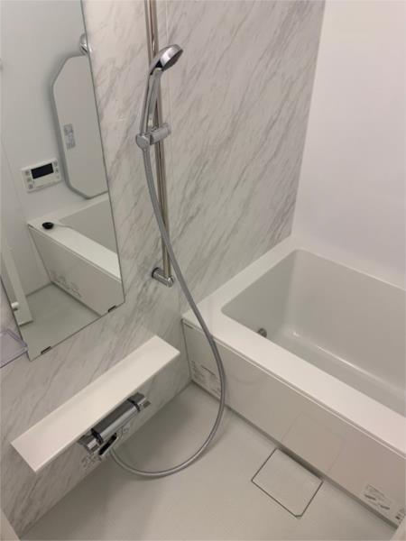 バス・シャワールーム　風呂