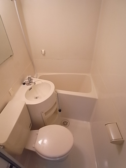 バス・シャワールーム　バスルーム