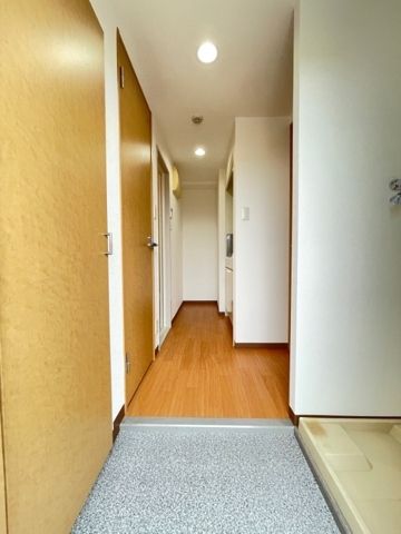 玄関　他部屋参考写真