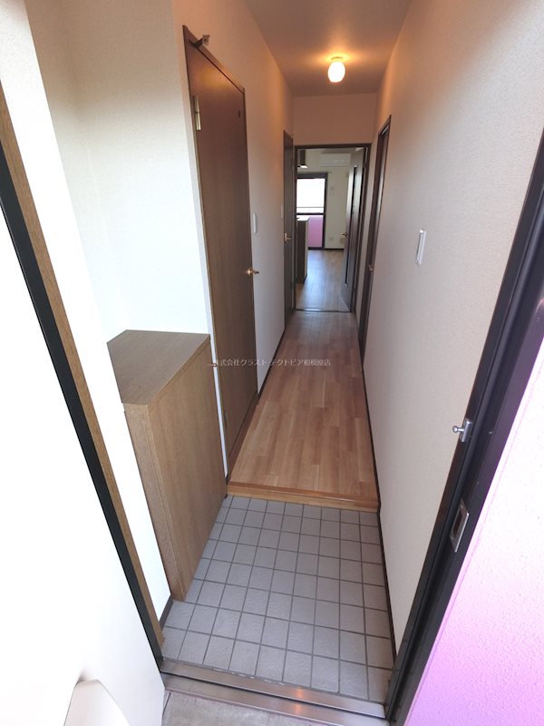 玄関　下駄箱