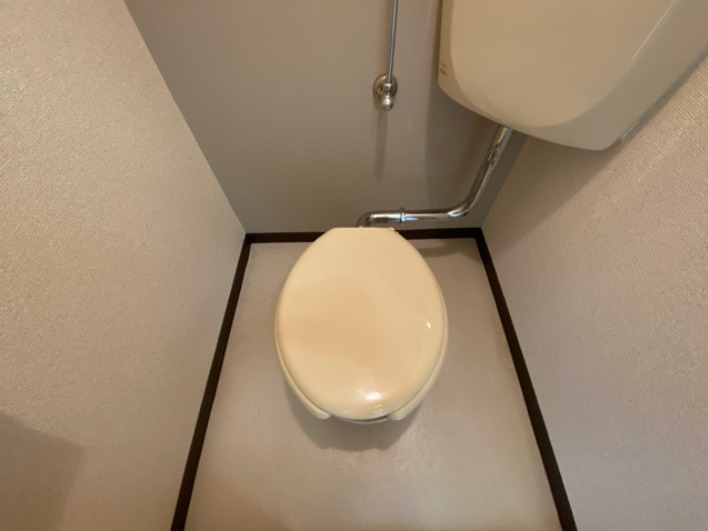 トイレ　掃除にしやすいシンプルなトイレです☆