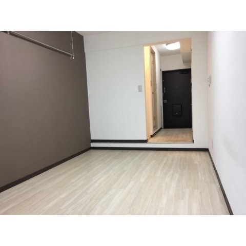 居室・リビング　使いやすい居間です