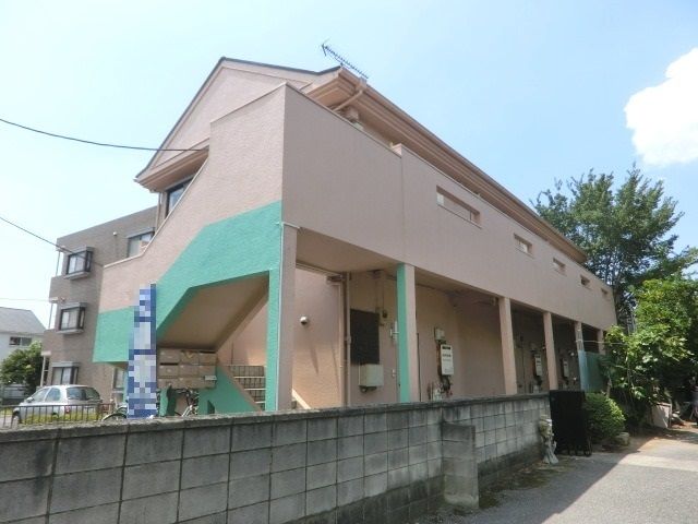 建物外観　お買い物にも出やすい場所です