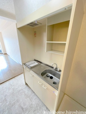 キッチン　写真は別のお部屋です。