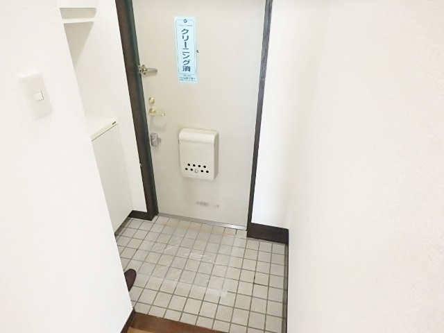 玄関　別号室の参考写真です