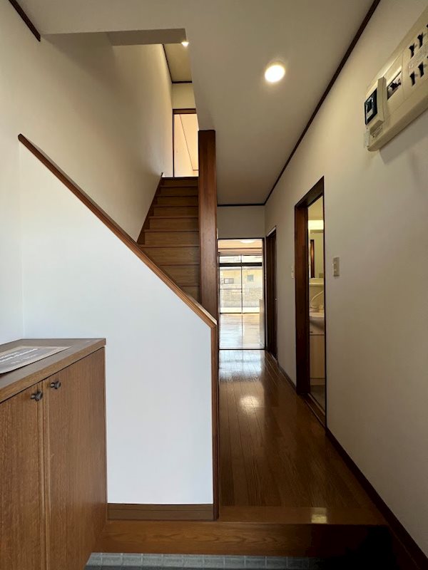 玄関　※他部屋参照