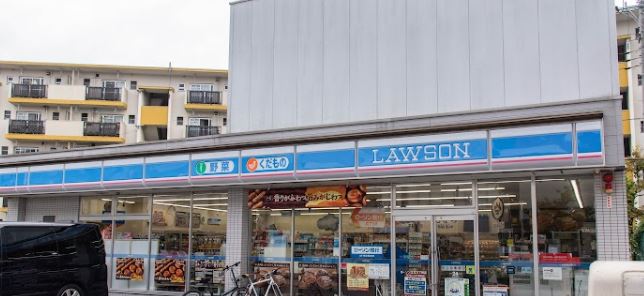 コンビニ　ローソン 江北六丁目店（コンビニ）まで633m