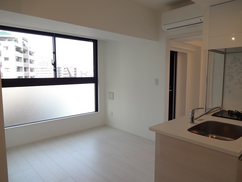 居室・リビング　同マンション別部屋
