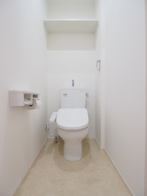 トイレ　ウォシュレット付きのトイレです。