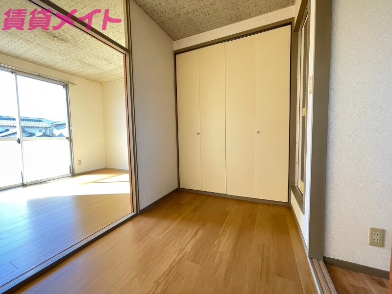 その他部屋・スペース　別部屋反転写真です