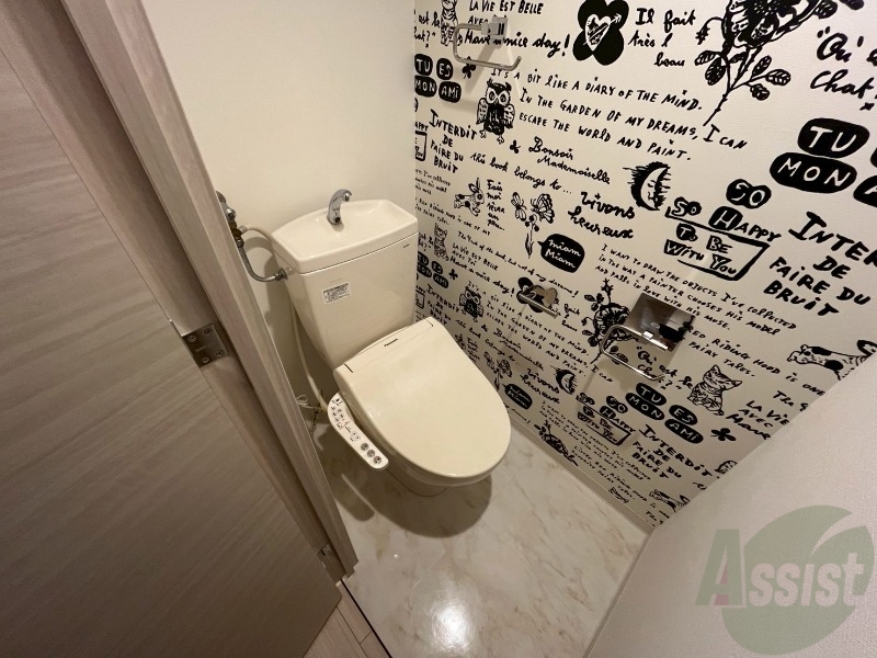 トイレ　こちらはトイレです。清潔感があり、安心して使用できます。