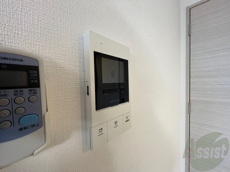 セキュリティ　ＴＶモニター付インターホンです。来客者の顔が見えるので安心！