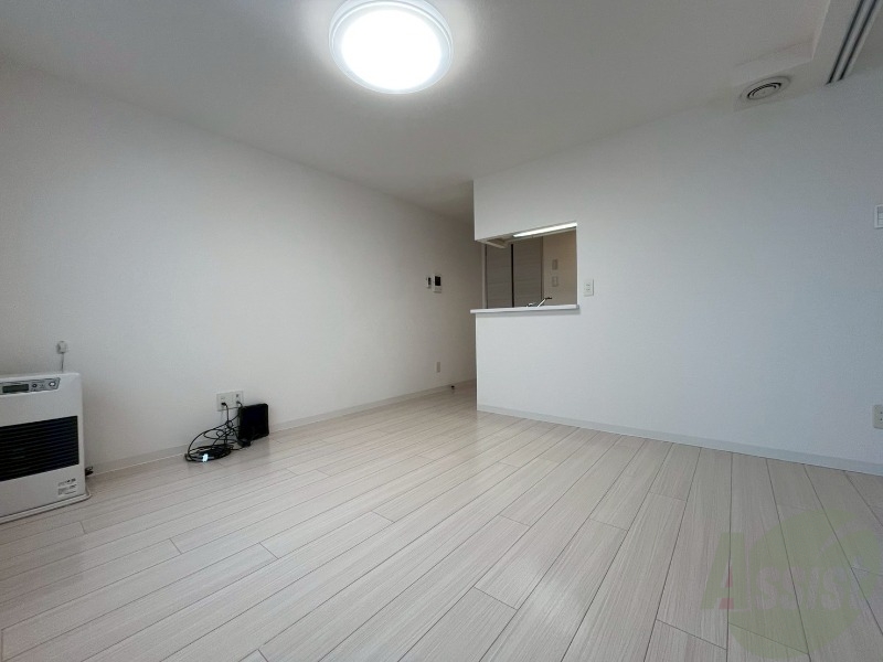 居室・リビング　広くてキレイなお部屋が広がっていて、充実した生活が送れそう。