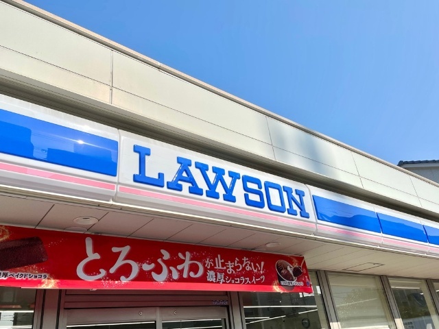 コンビニ　ローソン新瑞橋駅前店（コンビニ）まで382m