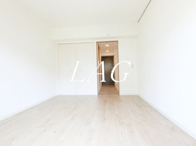 居室・リビング　洋室のお部屋です。（同仕様です。）