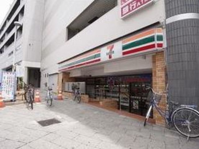 コンビニ　セブンイレブン取手ボックスヒル店（コンビニ）まで629m