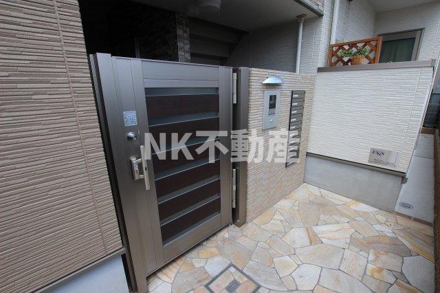 エントランス　オートロック付きです