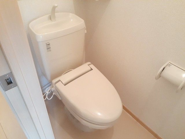 トイレ　コンパクトで使いやすいトイレです