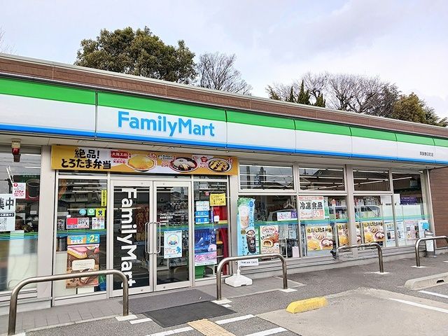 コンビニ　ファミリーマート（コンビニ）まで100m