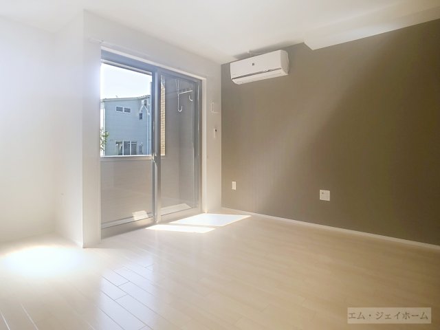 アイリスの居間写真