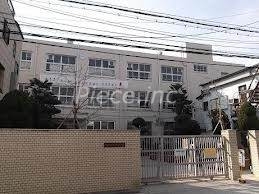中学校　大阪市立茨田中学校（中学校）まで678m