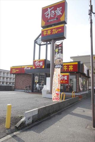 コンビニ　ファミリーマート（コンビニ）まで714m