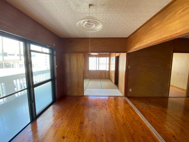 居室・リビング　丸幸マンション★浦添市当山エリア