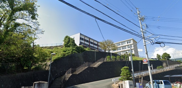 中学校　浜松市立入野中学校（中学校）まで1740m