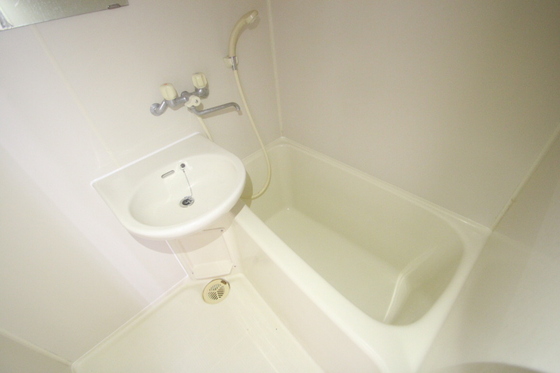 洗面設備　※別部屋の写真です