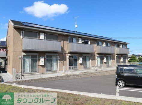 建物外観　駐車場