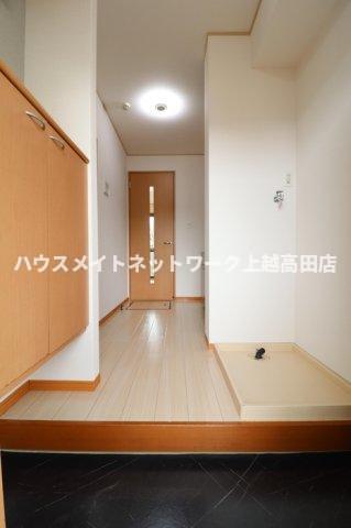 玄関　玄関（参考同型108号室室内写真）