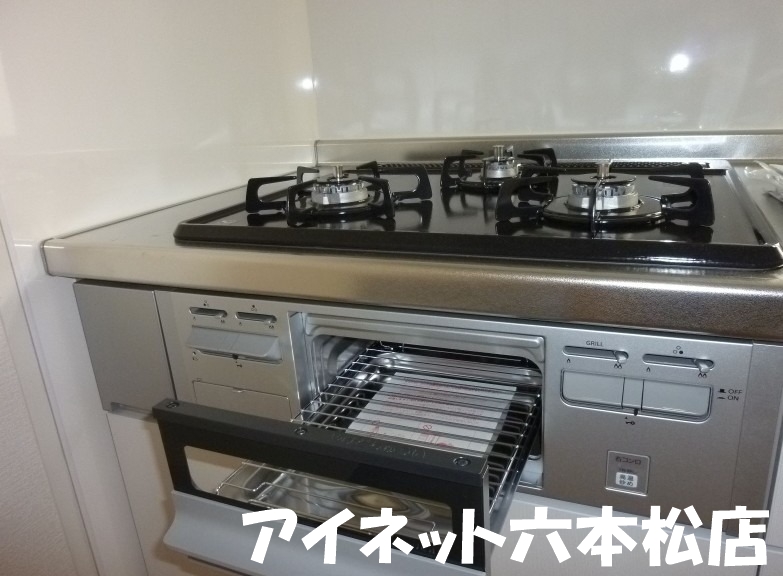 その他設備　嬉しいグリル付きです