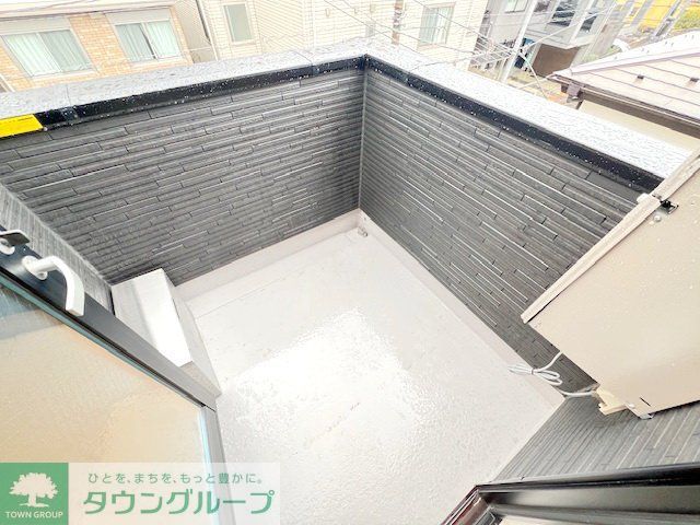 バルコニー　バルコニー