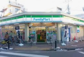 コンビニ　ファミリーマート 練馬富士見台店（コンビニ）まで397m
