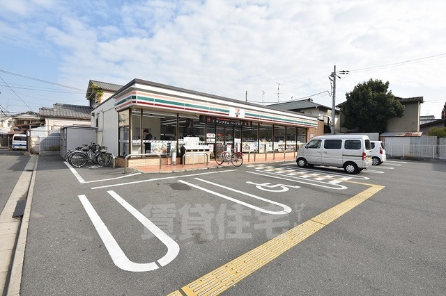 コンビニ　セブンイレブン　大阪諏訪3丁目店（コンビニ）まで339m